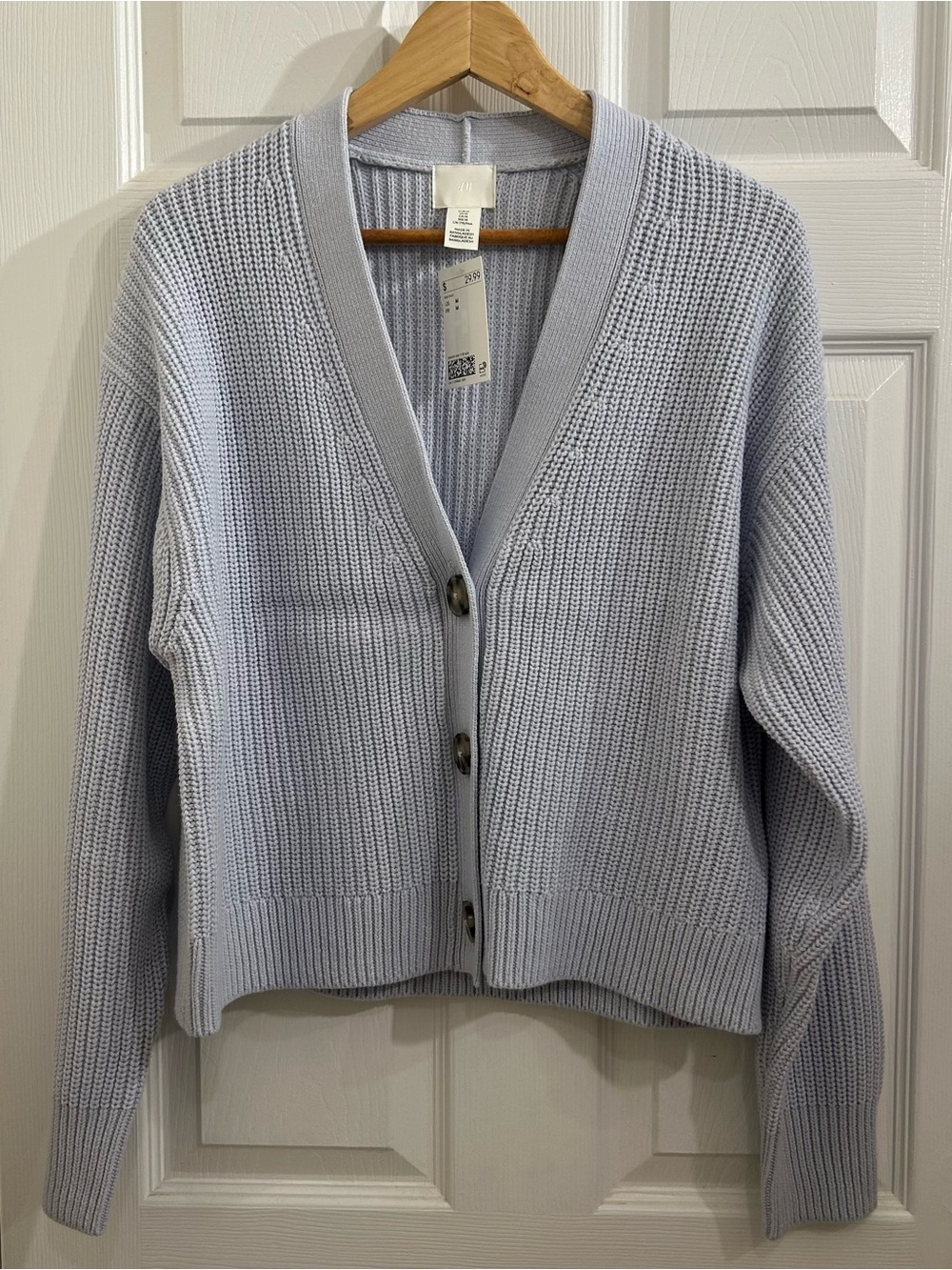 UNIQLO Light Blue Knit Cardigan size M, Button Front, soft everyday layering